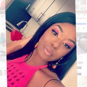 Meet your Posher, Mikea